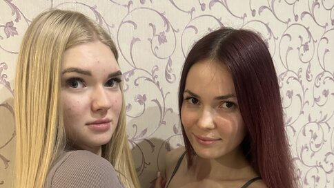 Porn Chat Live with FloraAndCwene