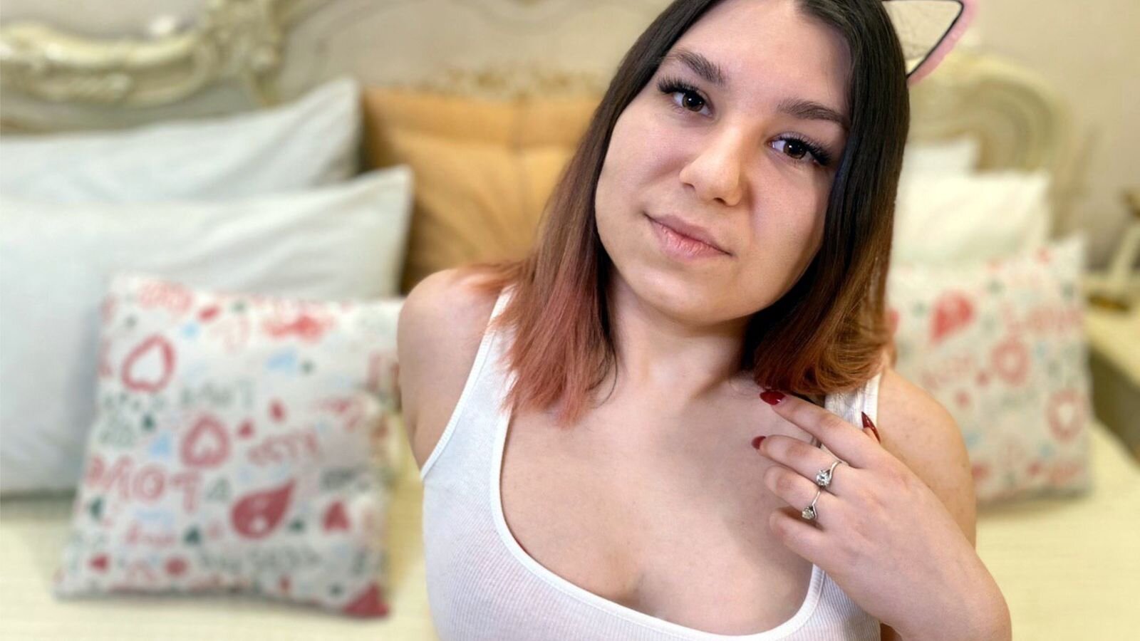 Porn Chat Live with LilyLoren